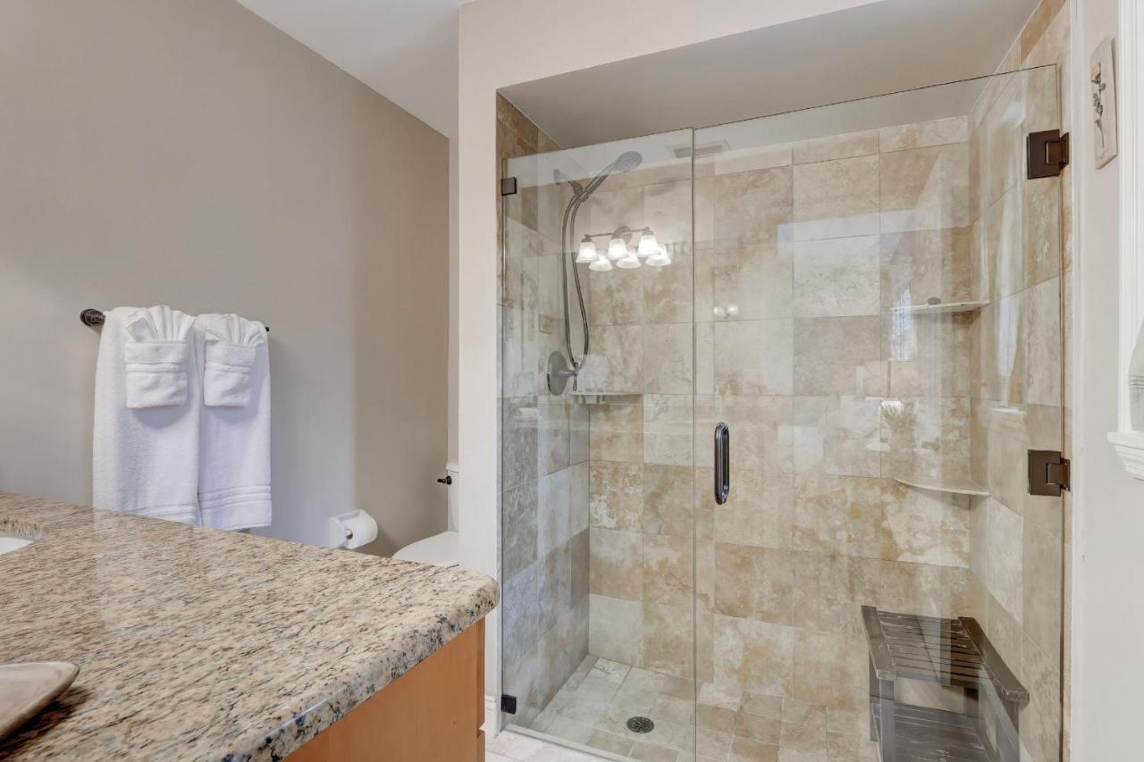 Pet Friendly Pool Home In River Reach Of Naples Fl Exterior photo