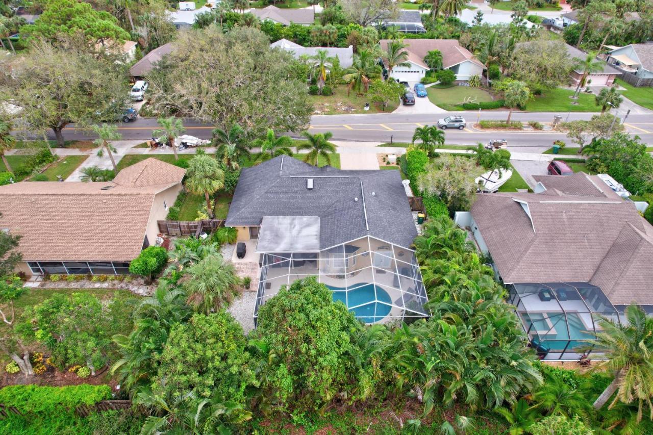 Pet Friendly Pool Home In River Reach Of Naples Fl Exterior photo
