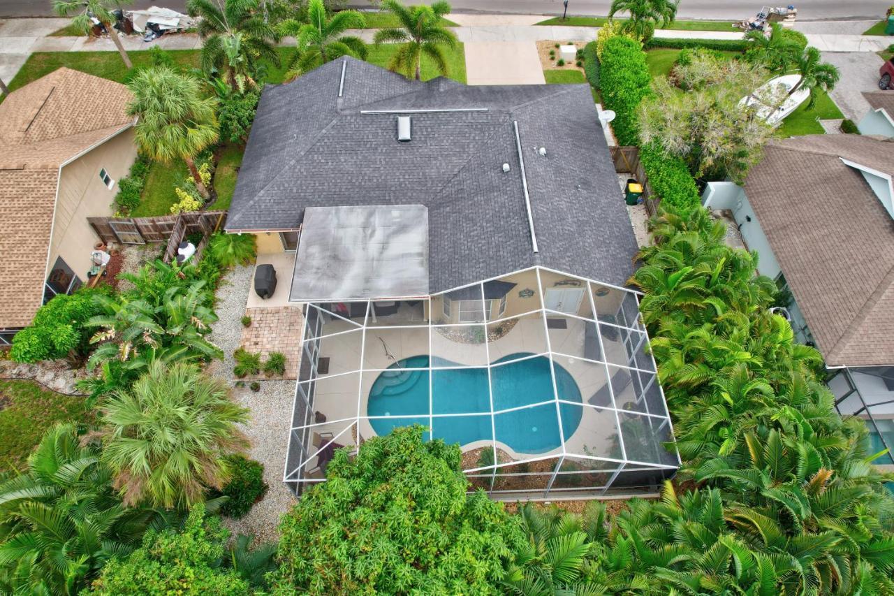 Pet Friendly Pool Home In River Reach Of Naples Fl Exterior photo